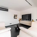 דירה Dimora Eledia